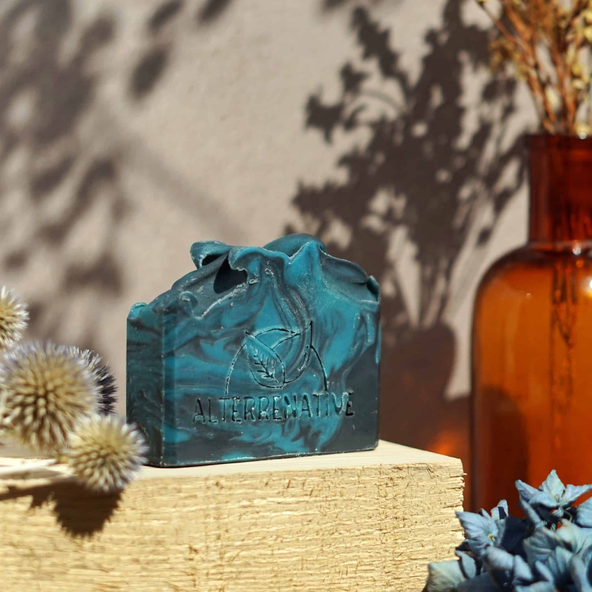 savon-charbon-abysses-purifiant-peau-grasse